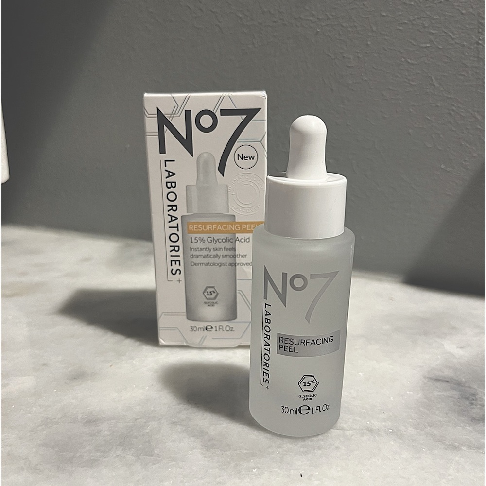 No7 Laboratories RESURFACING PEEL 15% Glycolic Acid 1 oz 30 ml